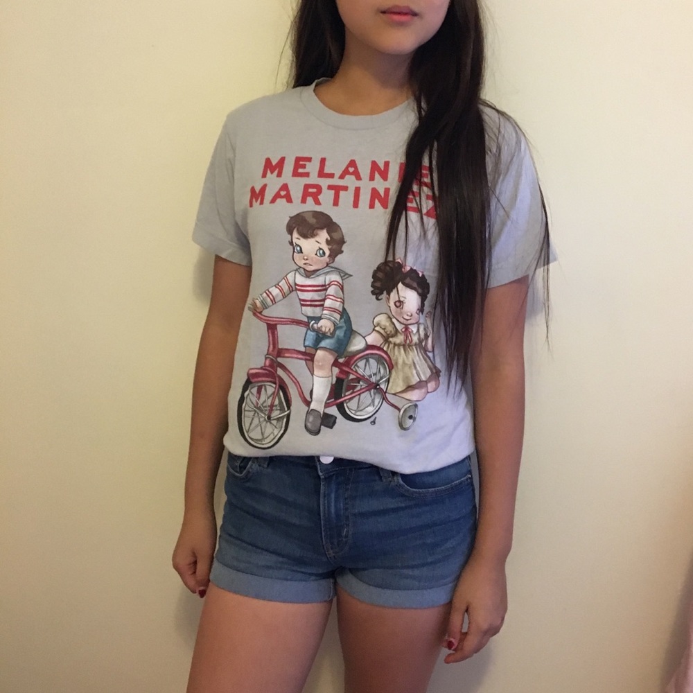 Hot Topic Tee: Melanie Martinez